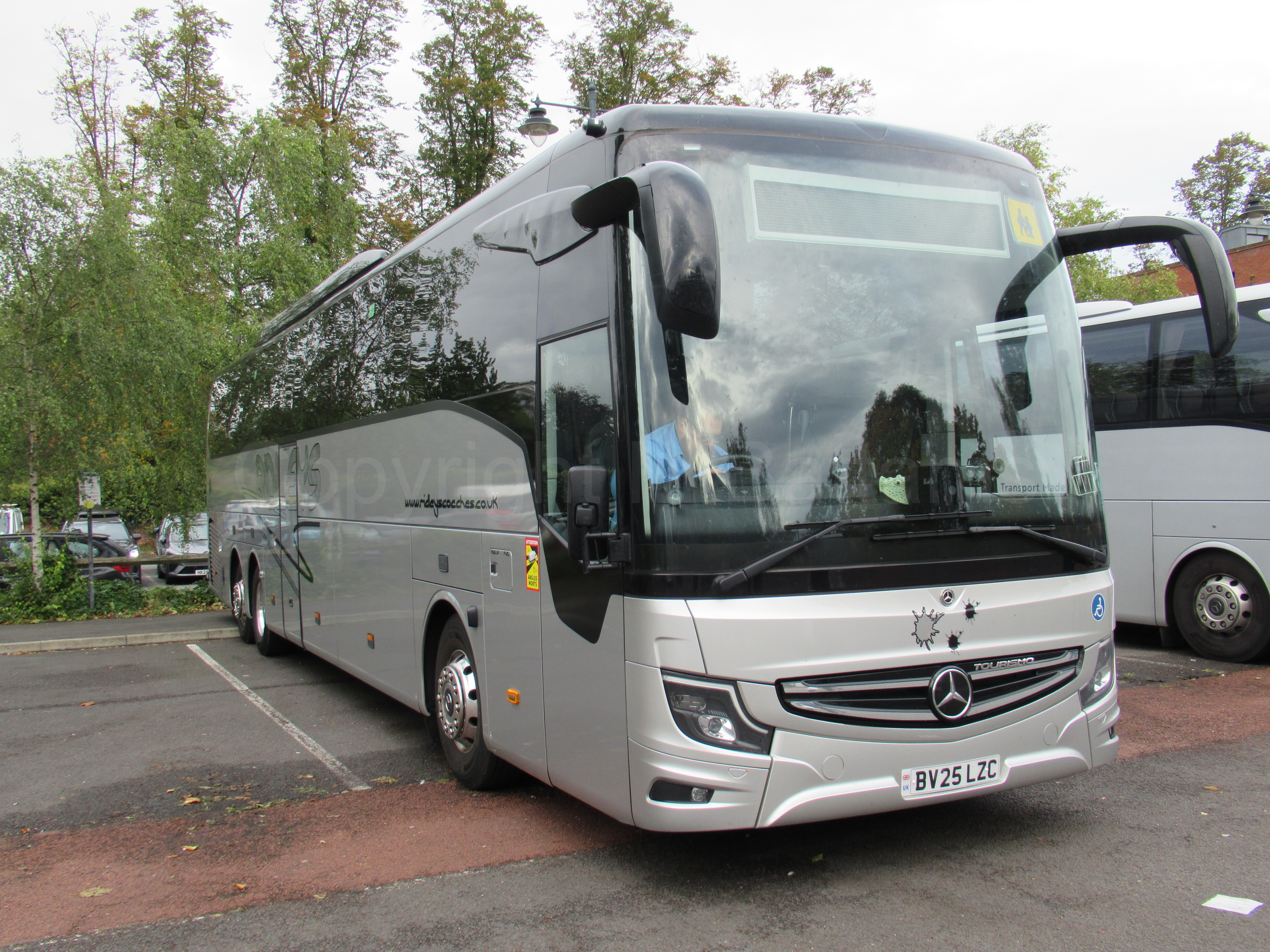 Mercedes-Benz Mercedes Tourismo 2