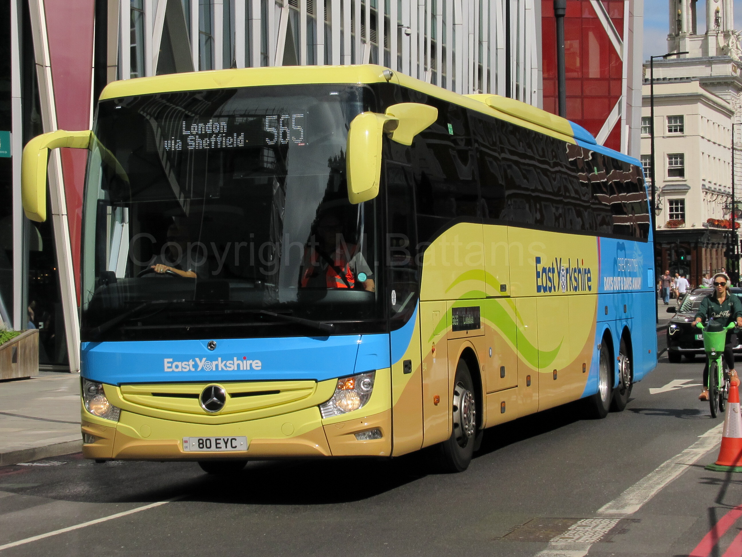 Bus photo 1