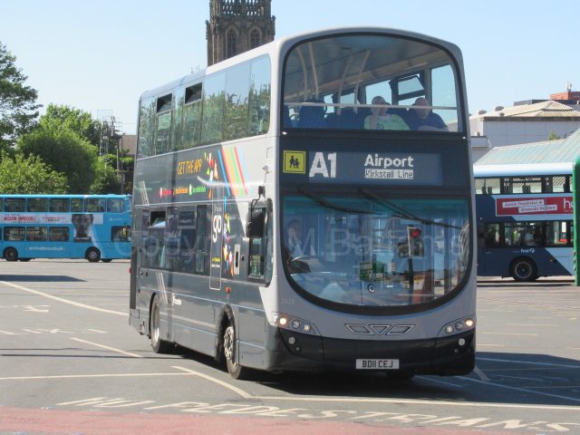 Bus photo 1