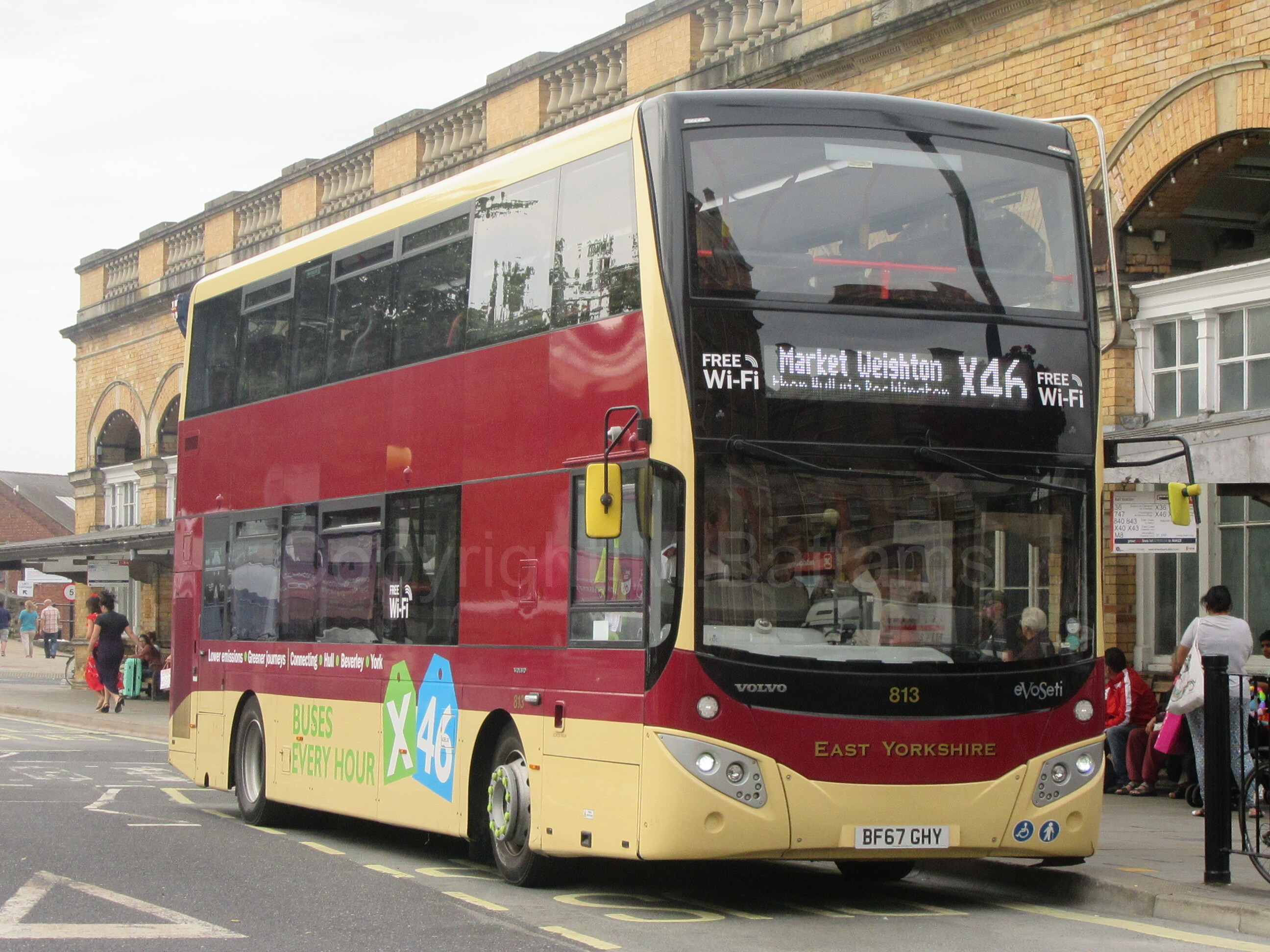 Bus photo 1