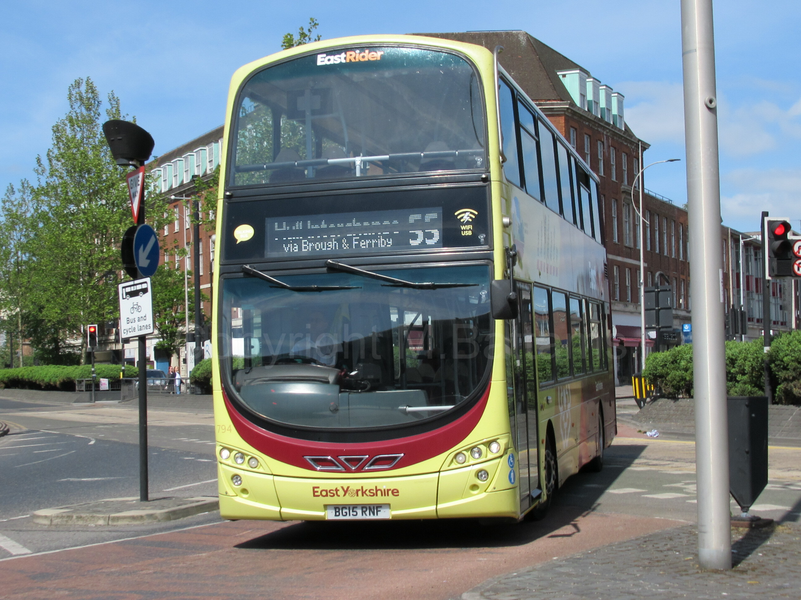 Bus photo 1