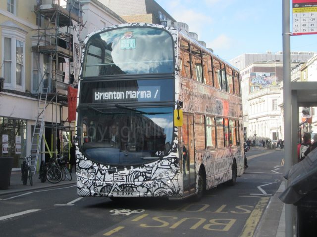 Bus photo 1
