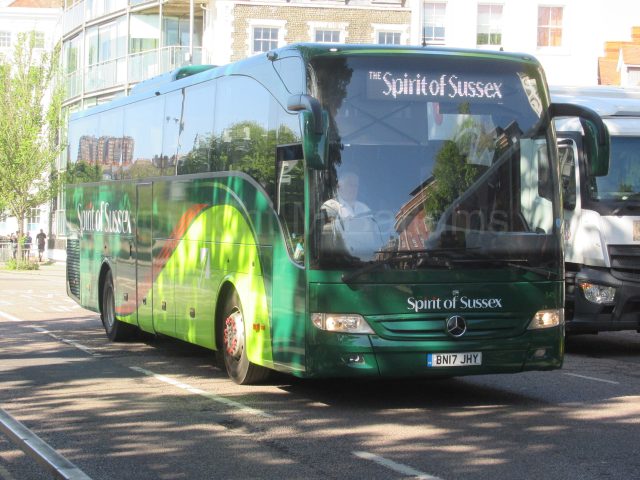 Bus photo 1