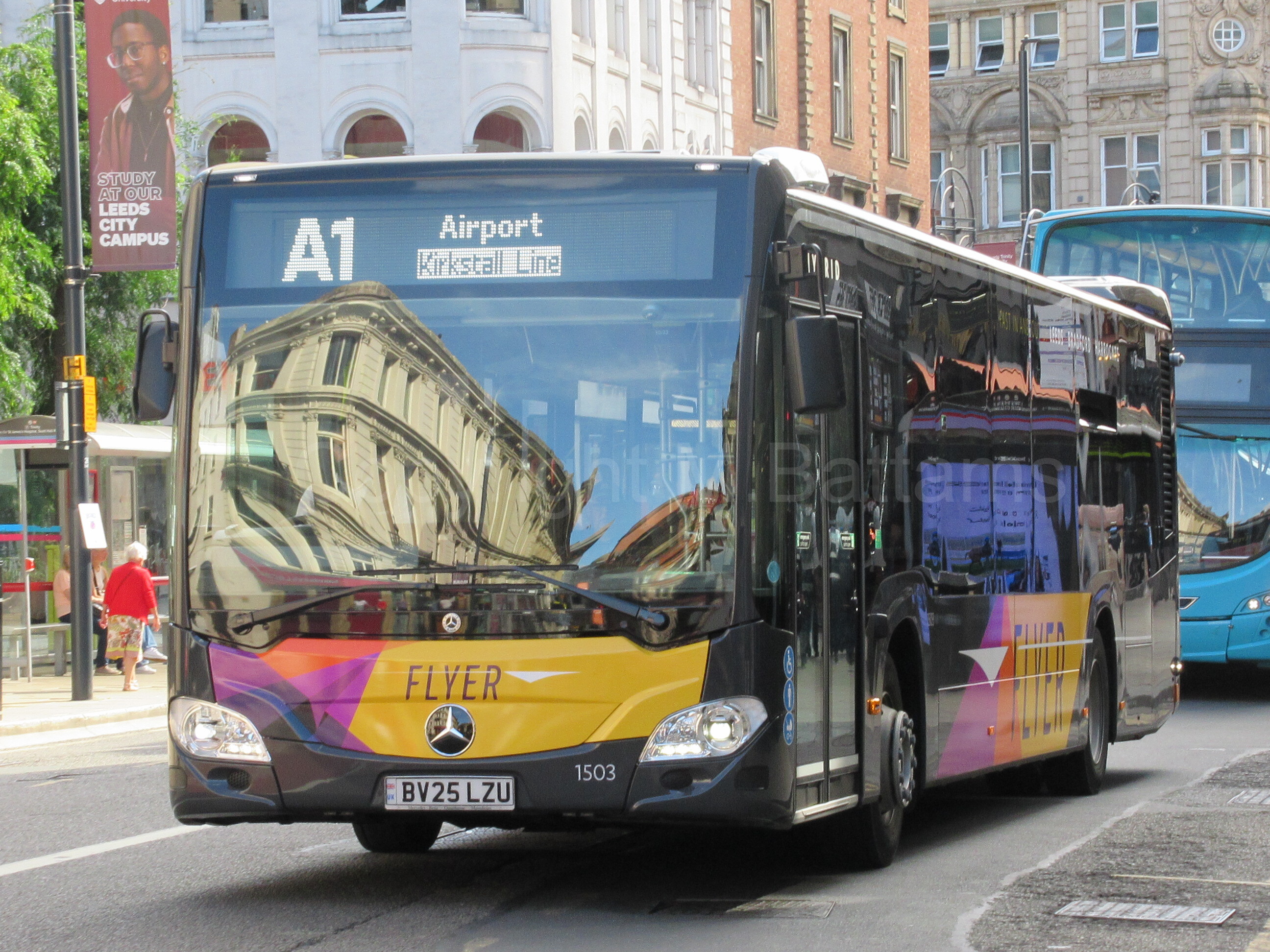 Bus photo 1
