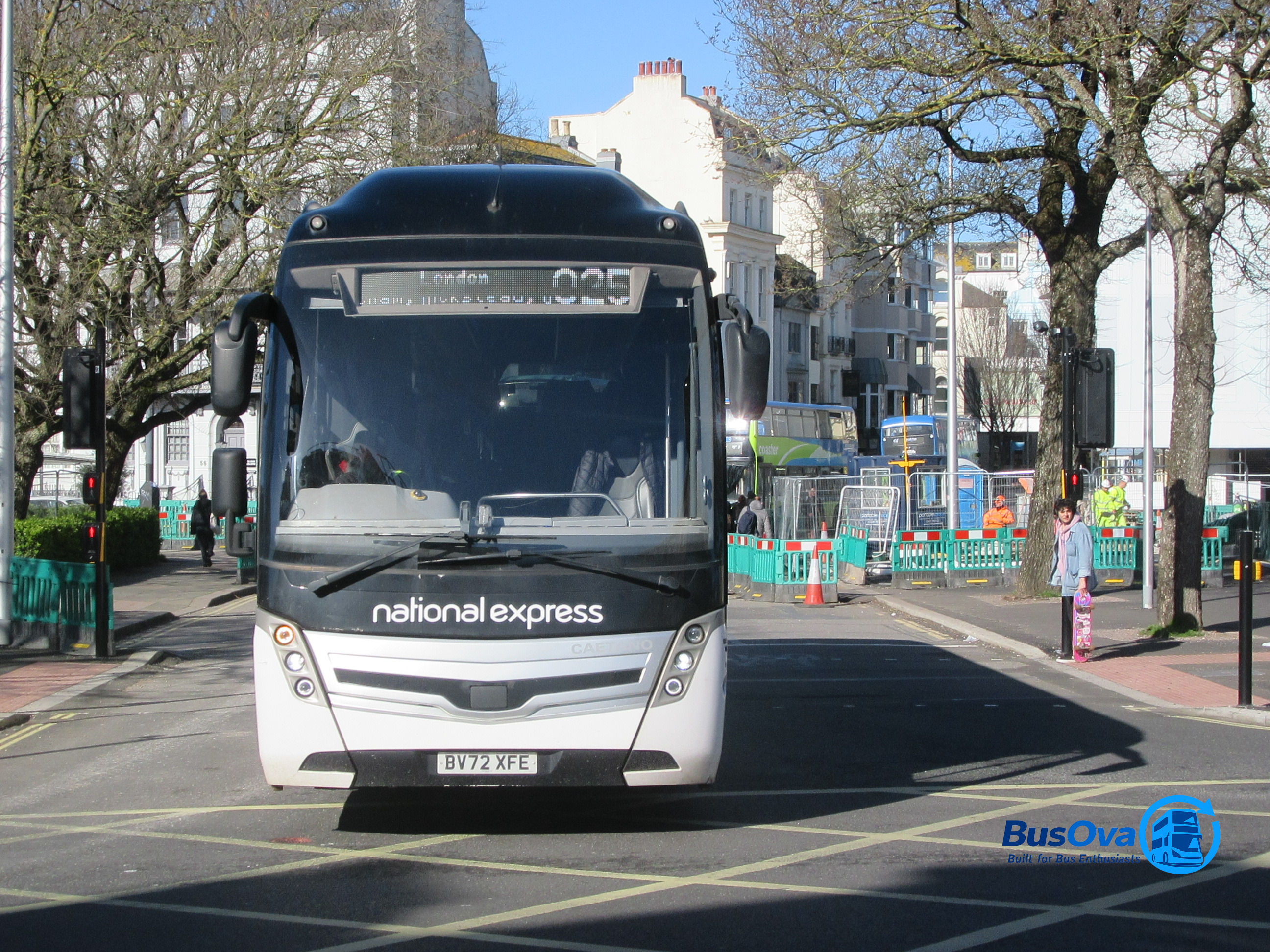 Bus photo 1