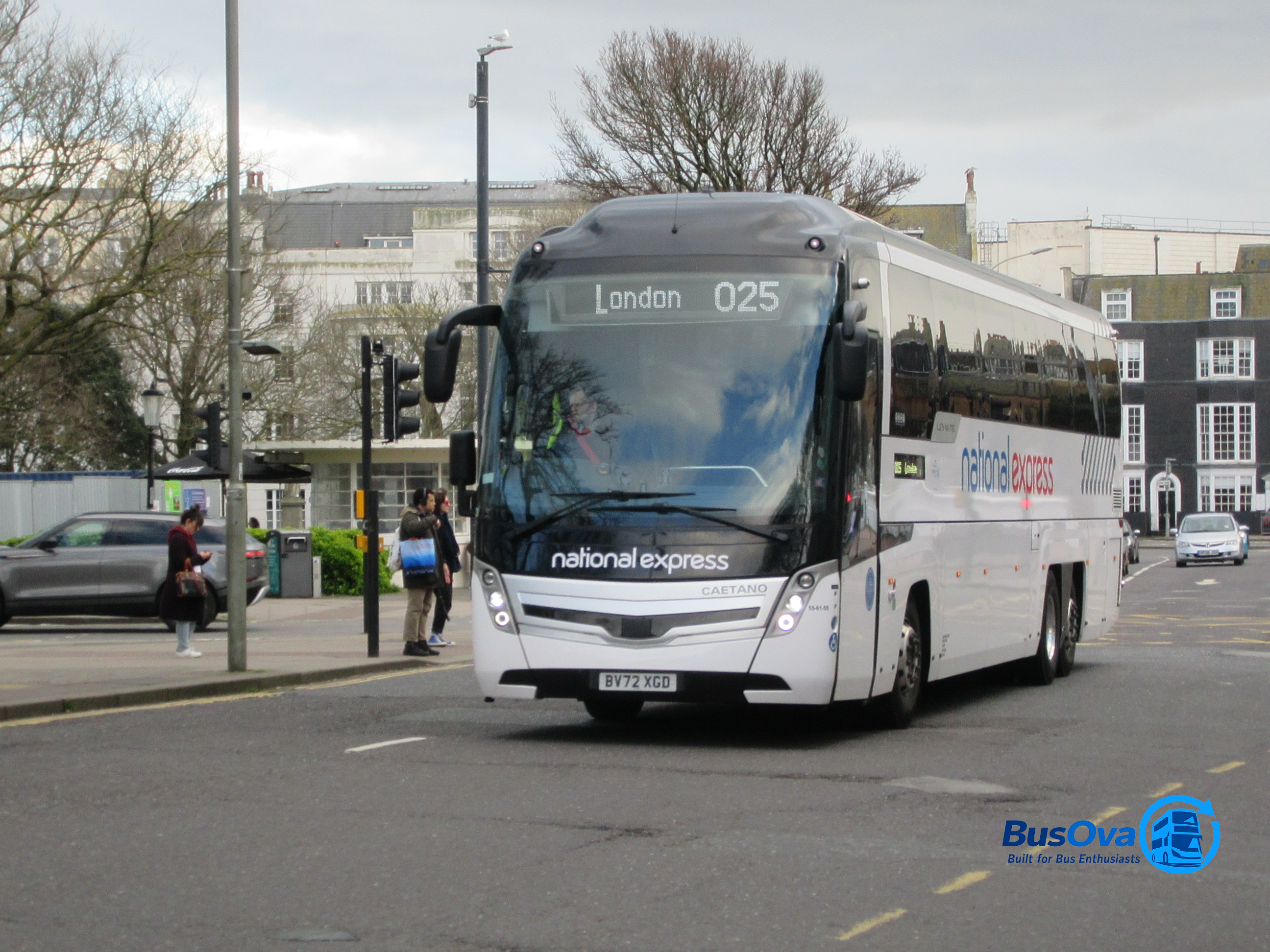 Bus photo 1