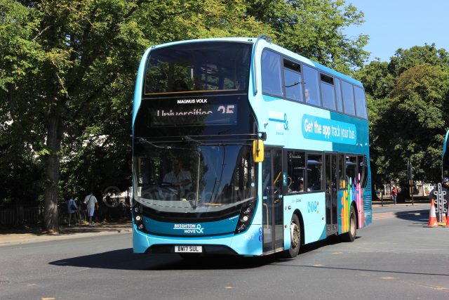 Bus photo 1