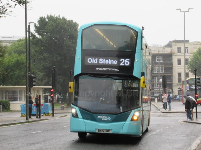 Bus photo 1