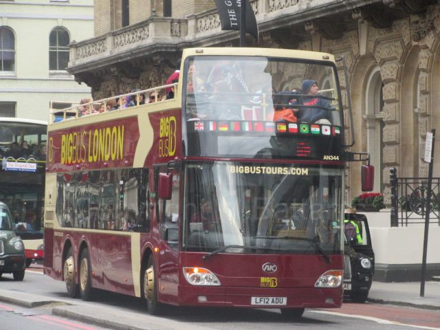 Bus photo 1