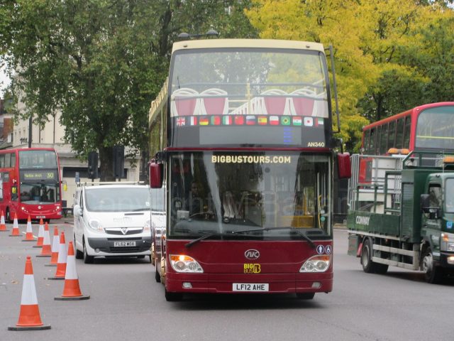 Bus photo 1