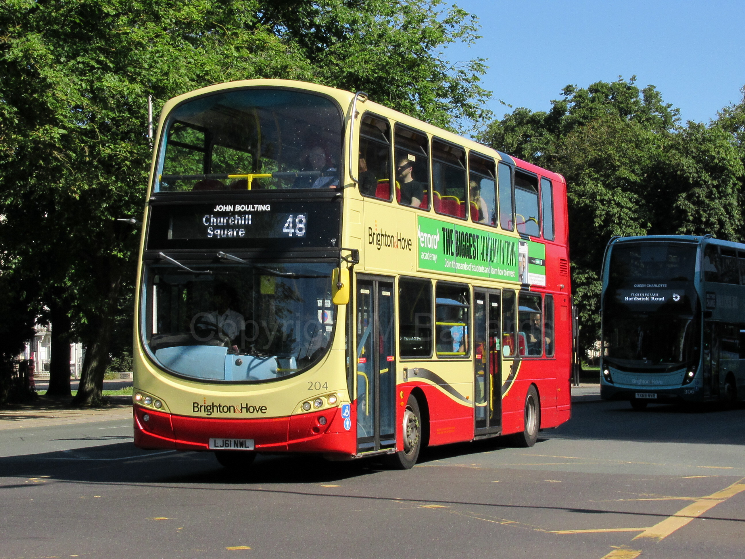 Bus photo 3