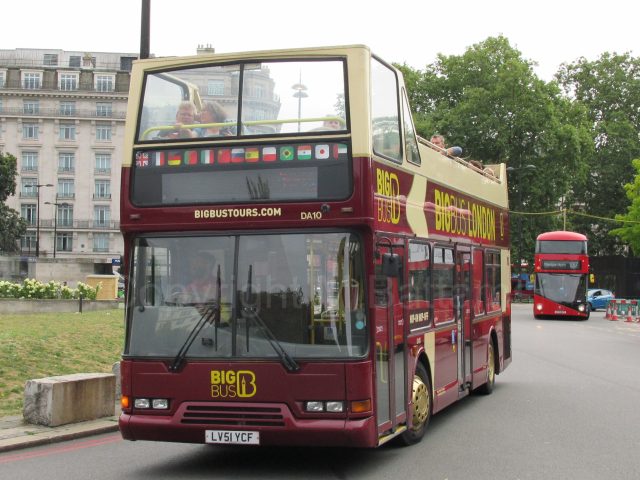 Bus photo 1