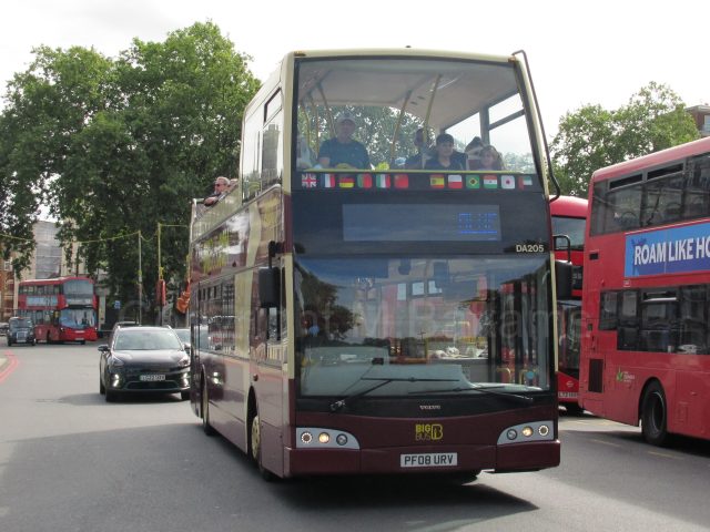 Bus photo 1