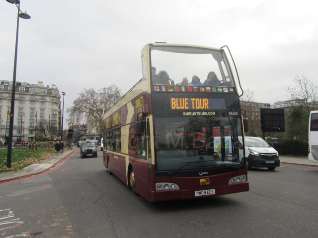 Bus photo 1