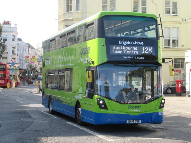 Bus photo 1