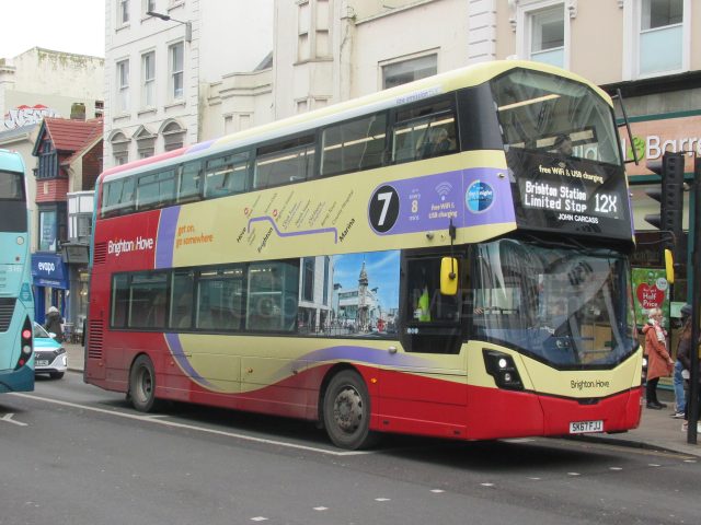 Bus photo 1