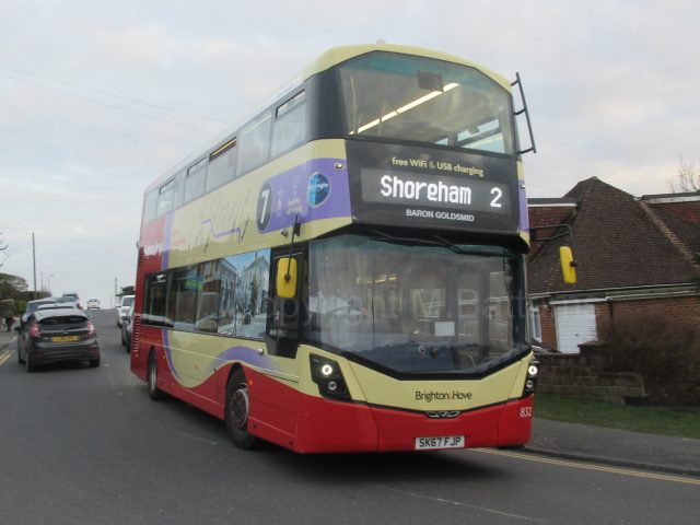 Bus photo 1