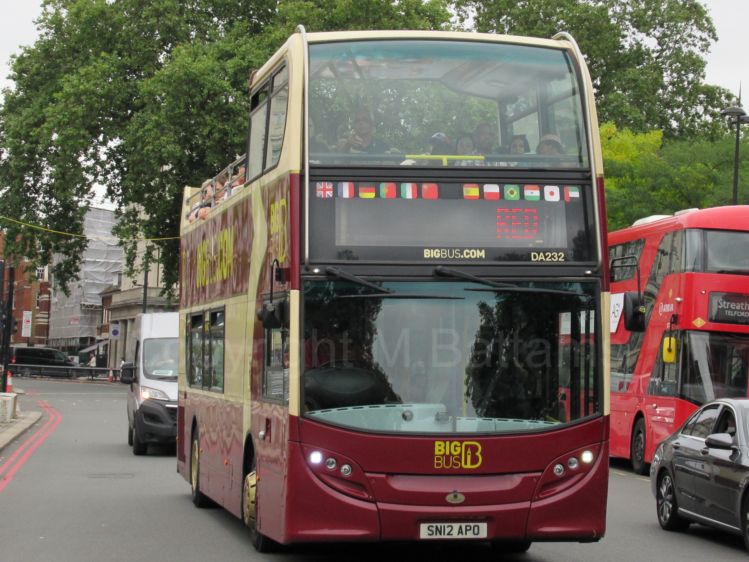 Bus photo 1