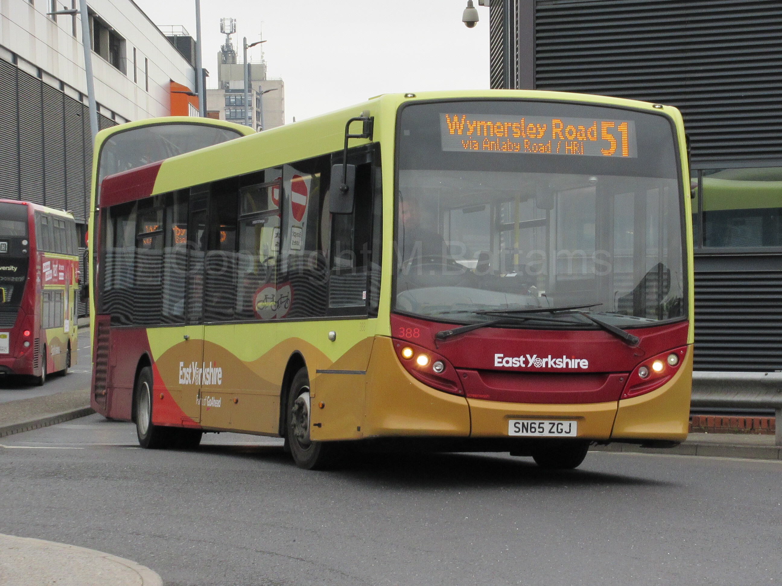 Bus photo 1