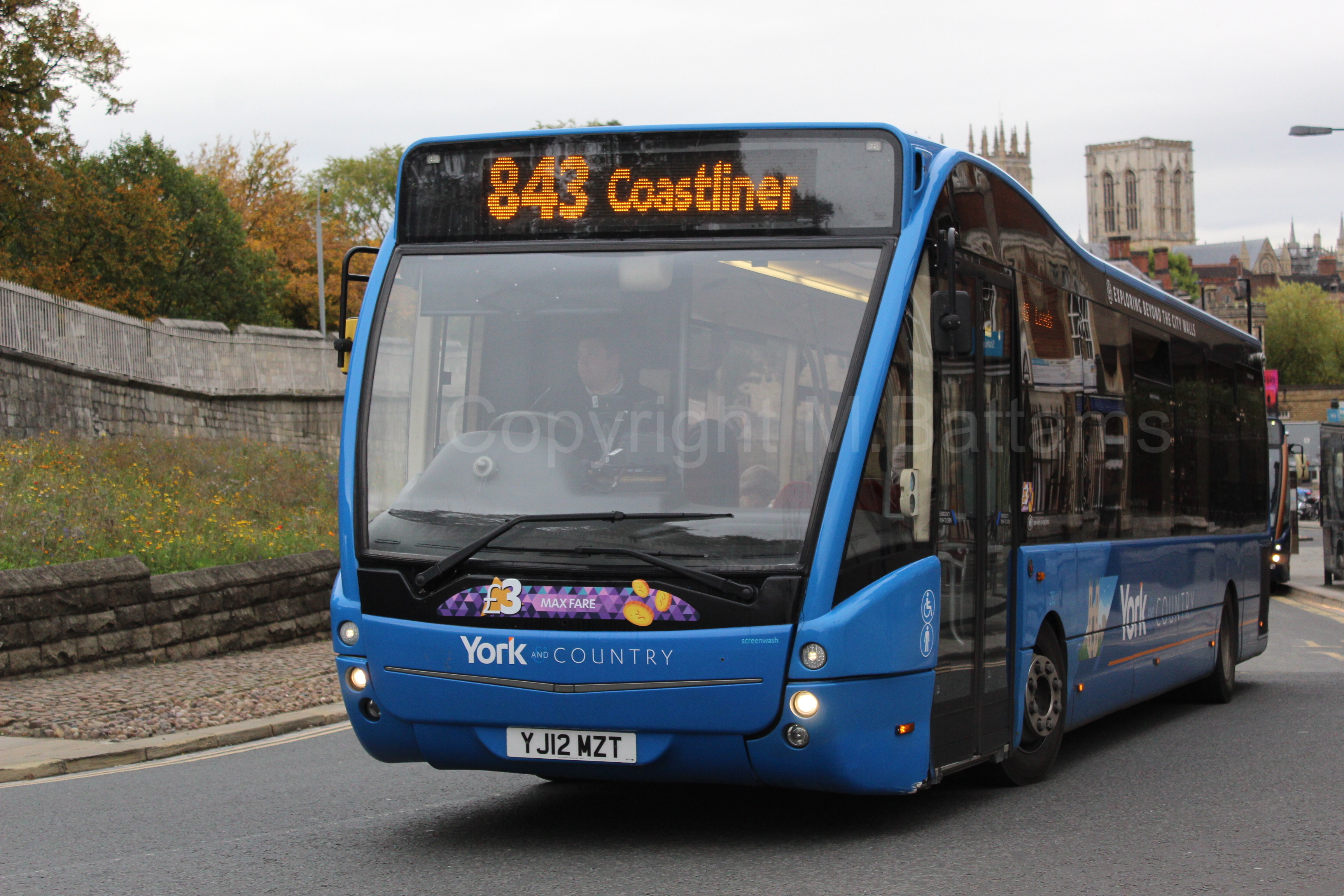Bus photo 1