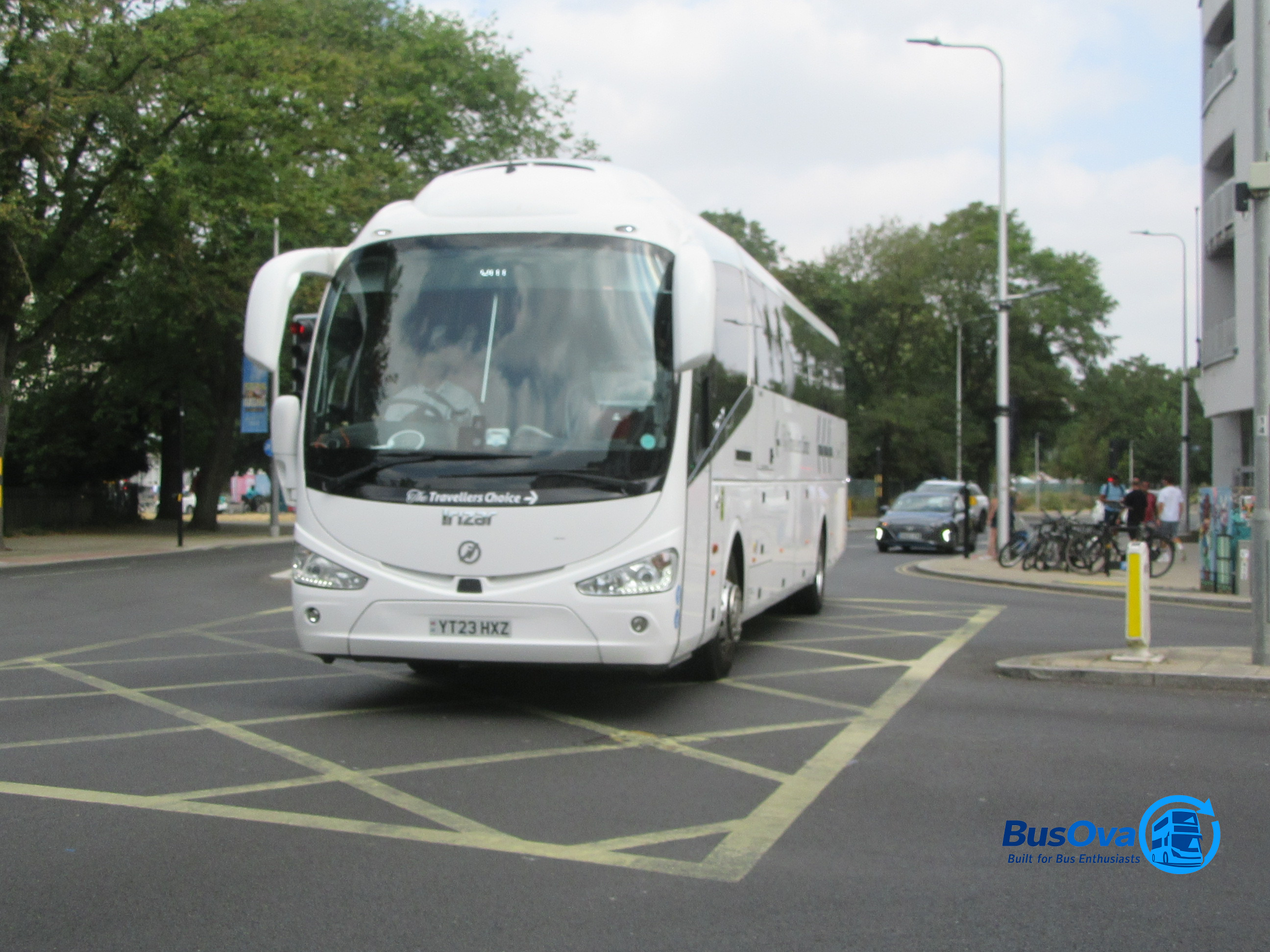 Bus photo 1
