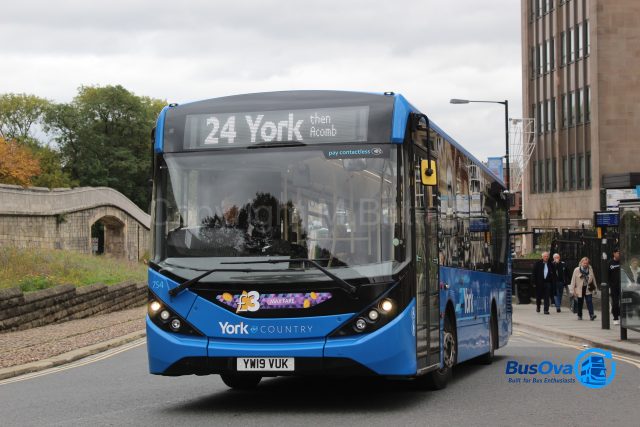 Bus photo 1