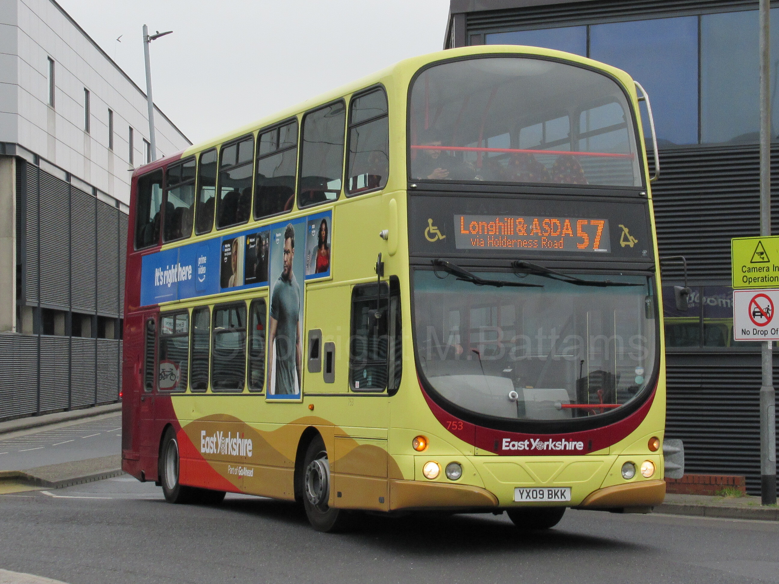 Bus photo 1