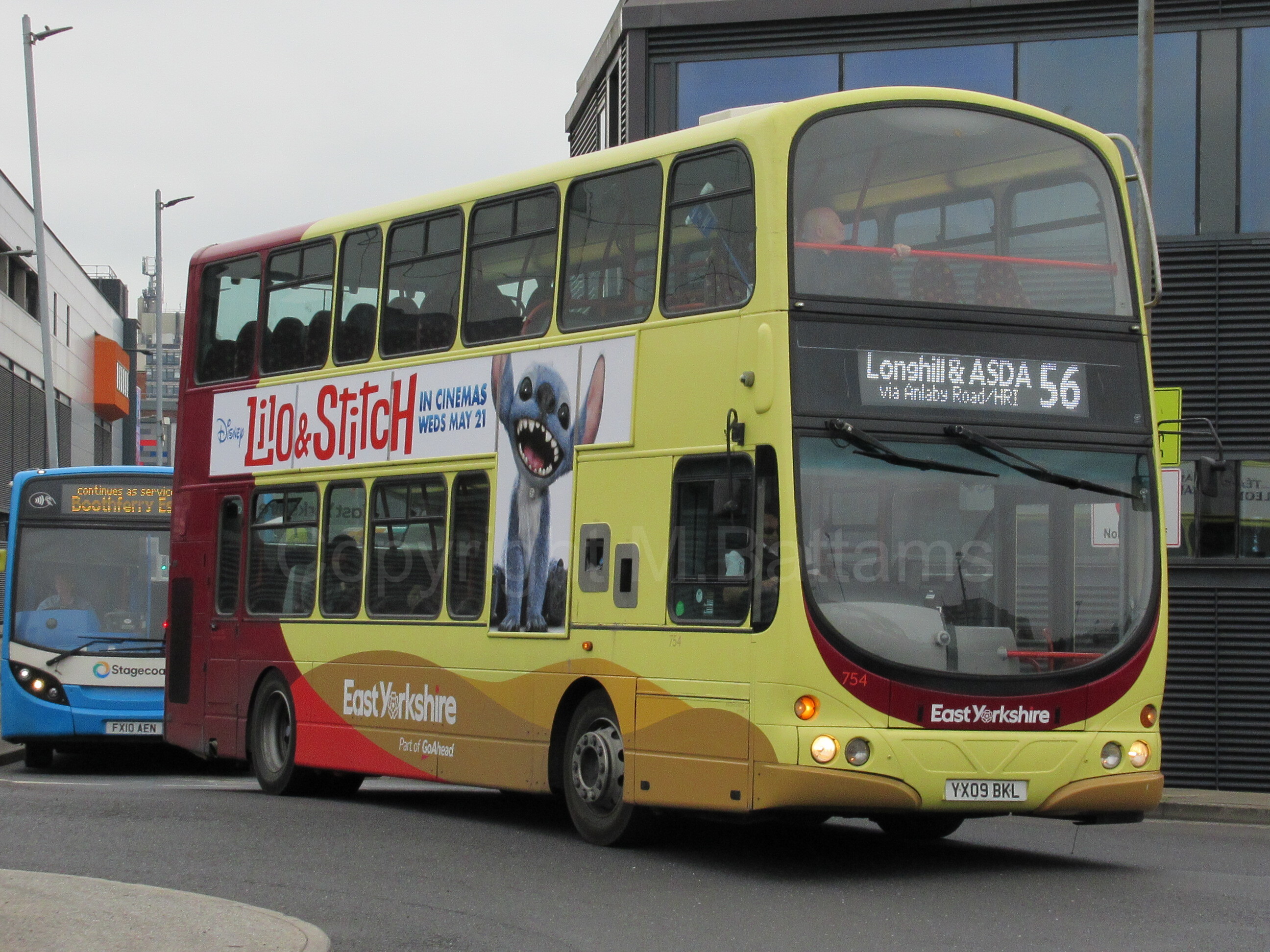 Bus photo 1