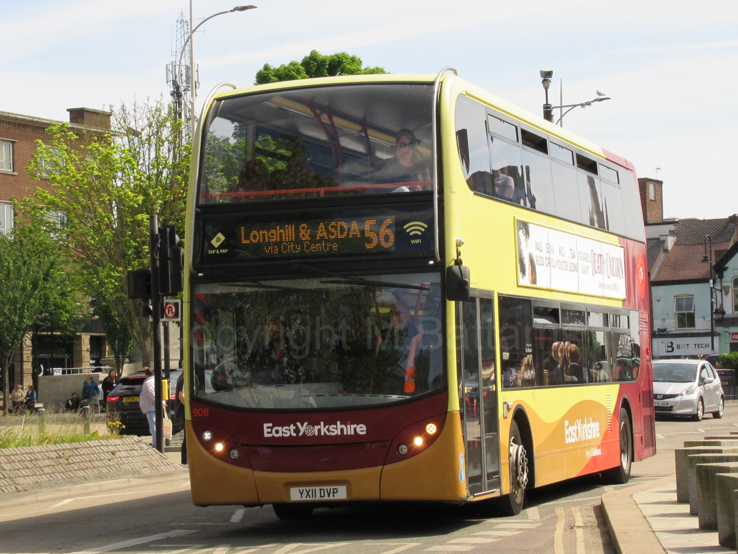 Bus photo 1