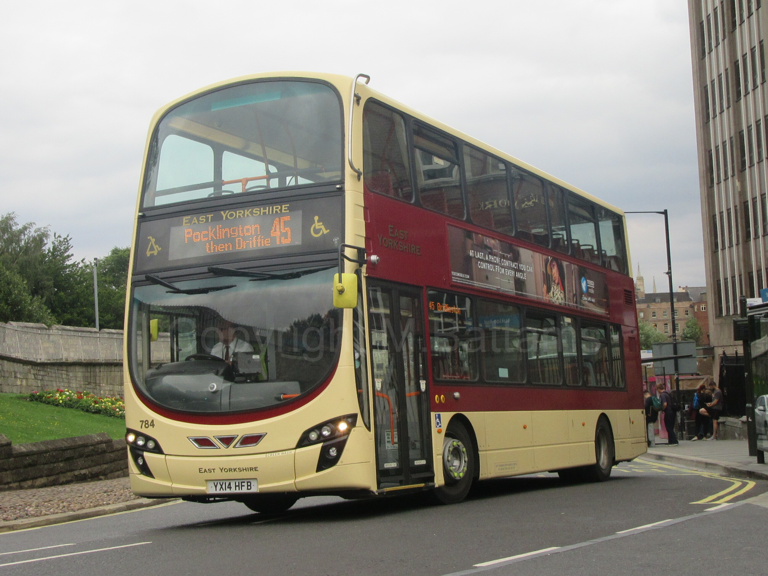 Bus photo 1