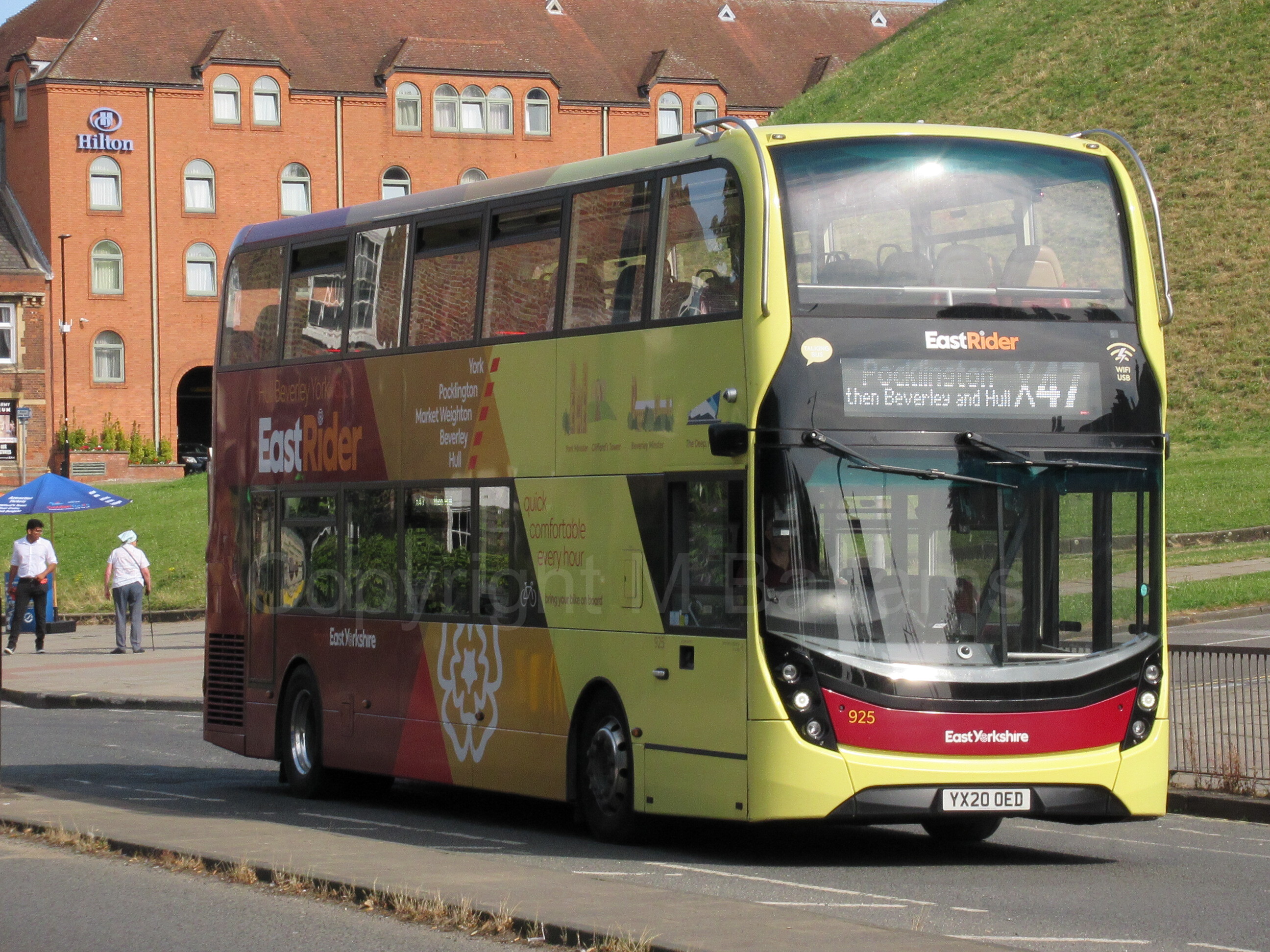 Bus photo 1