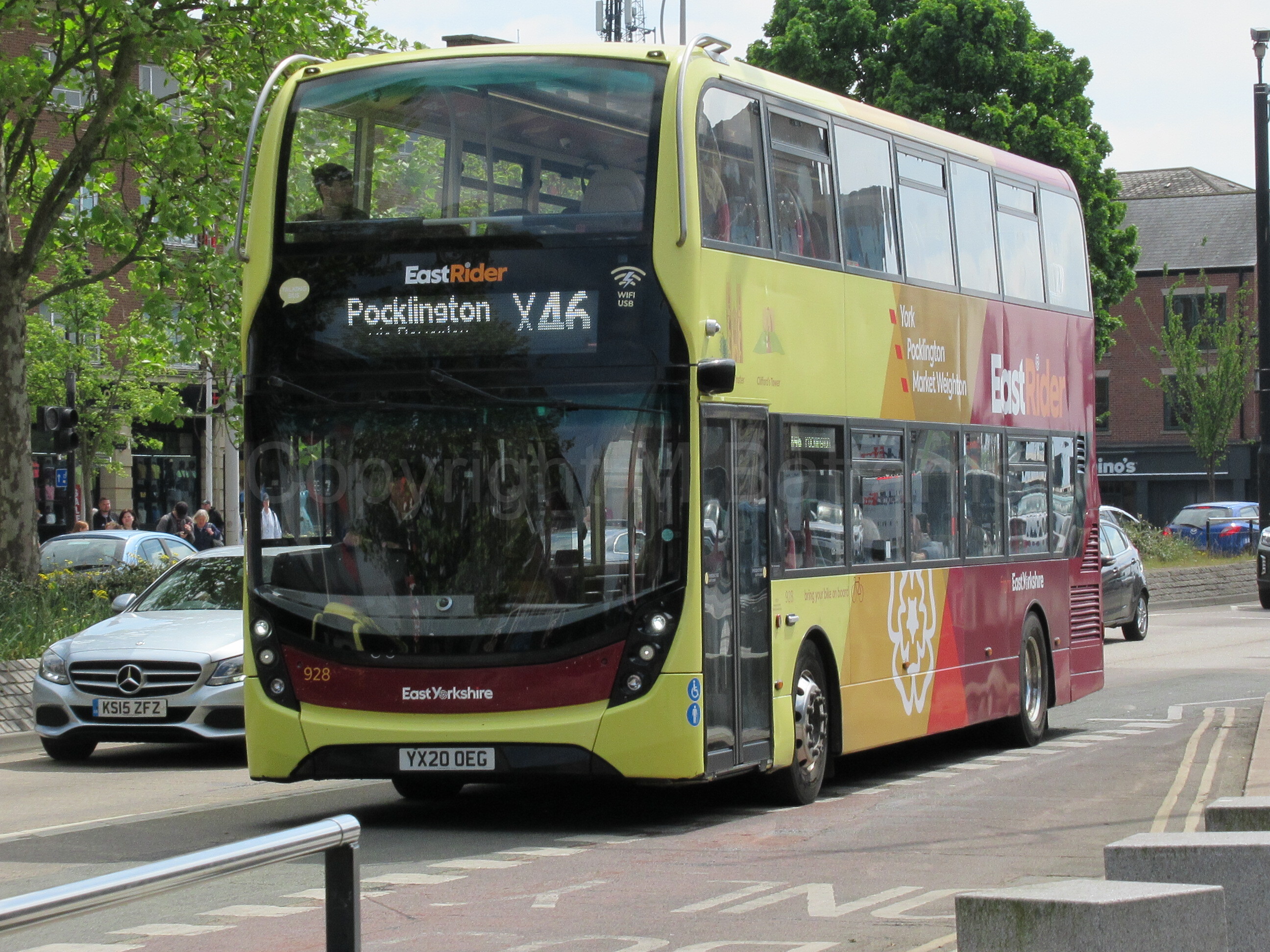 Bus photo 1