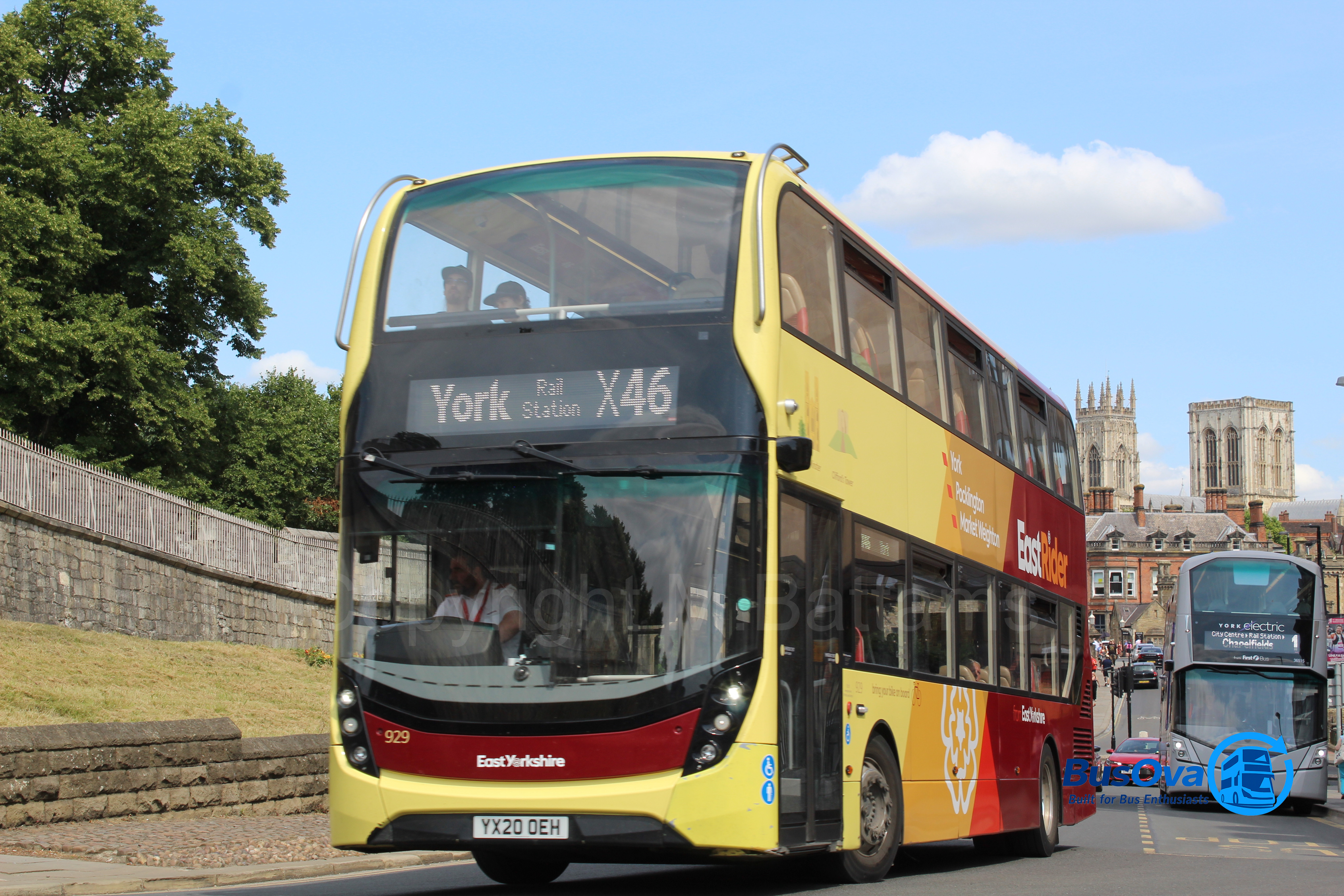 Bus photo 1