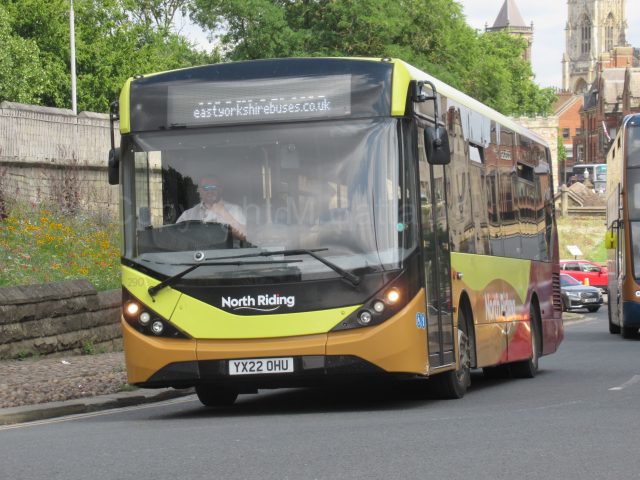 Bus photo 1