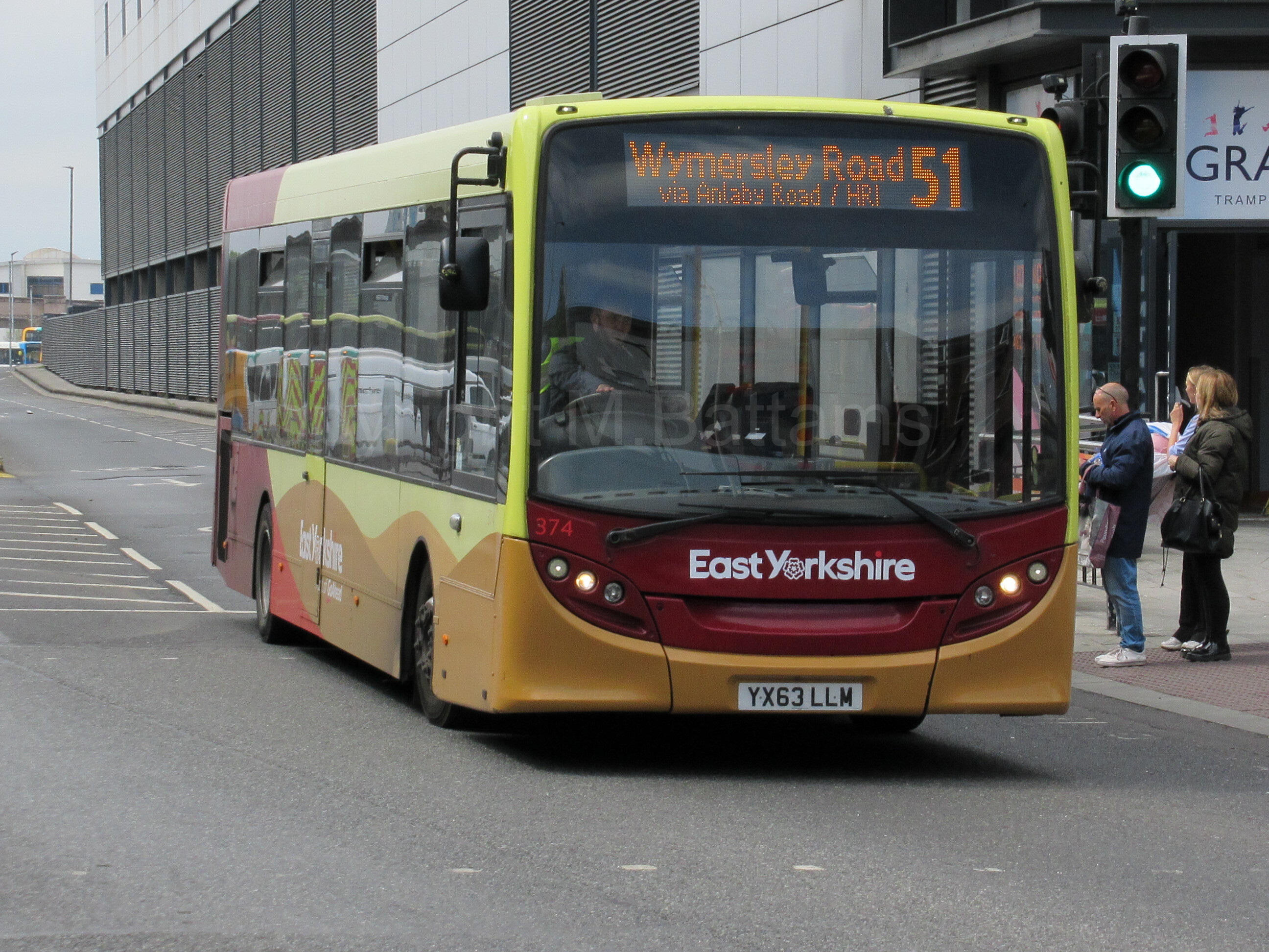 Bus photo 1