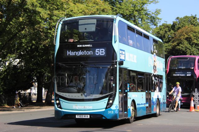 Bus photo 1