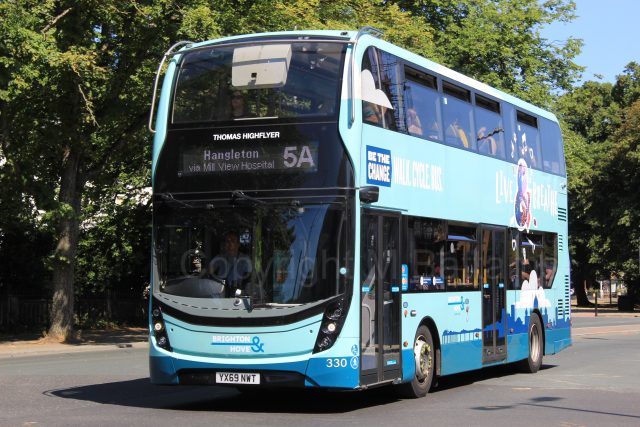 Bus photo 1