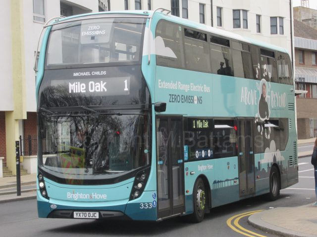 Bus photo 1