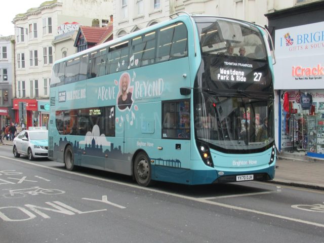 Bus photo 1