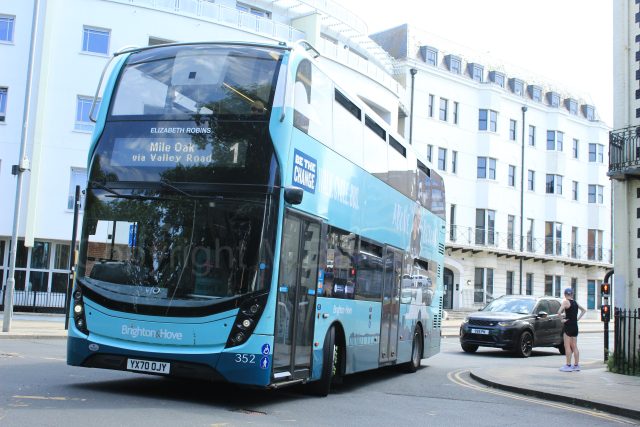 Bus photo 1